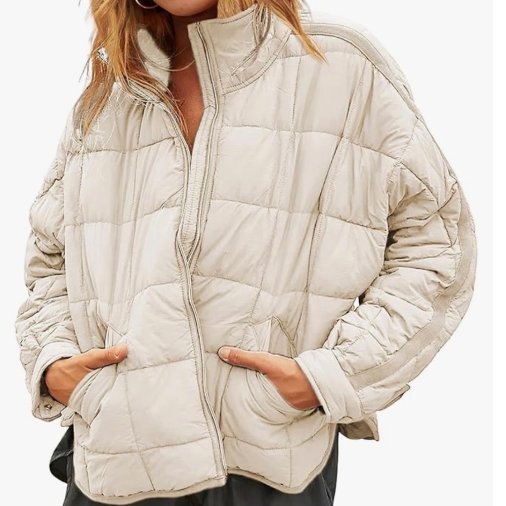 Oversized Lightweight Quilted Puffer Jacket Light Khaki Beige Spliced Hem SZ M